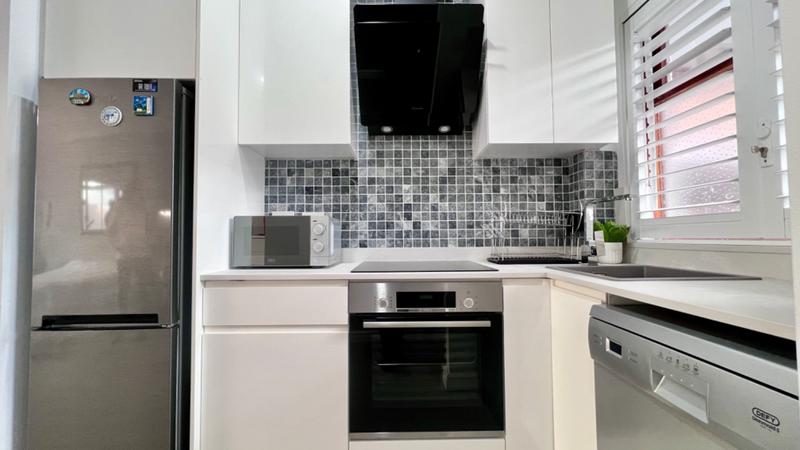 1 Bedroom Property for Sale in Sea Point Western Cape